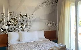 Hotel President